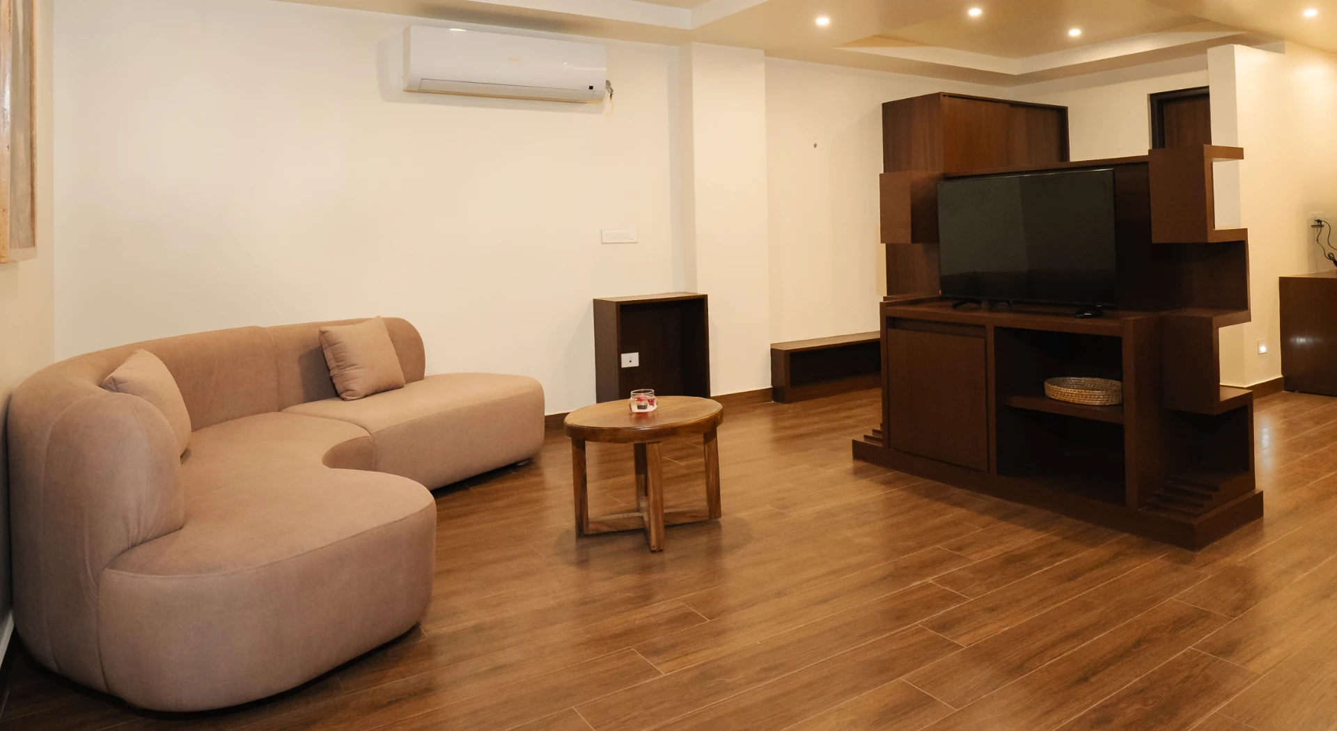 family suit livingroom